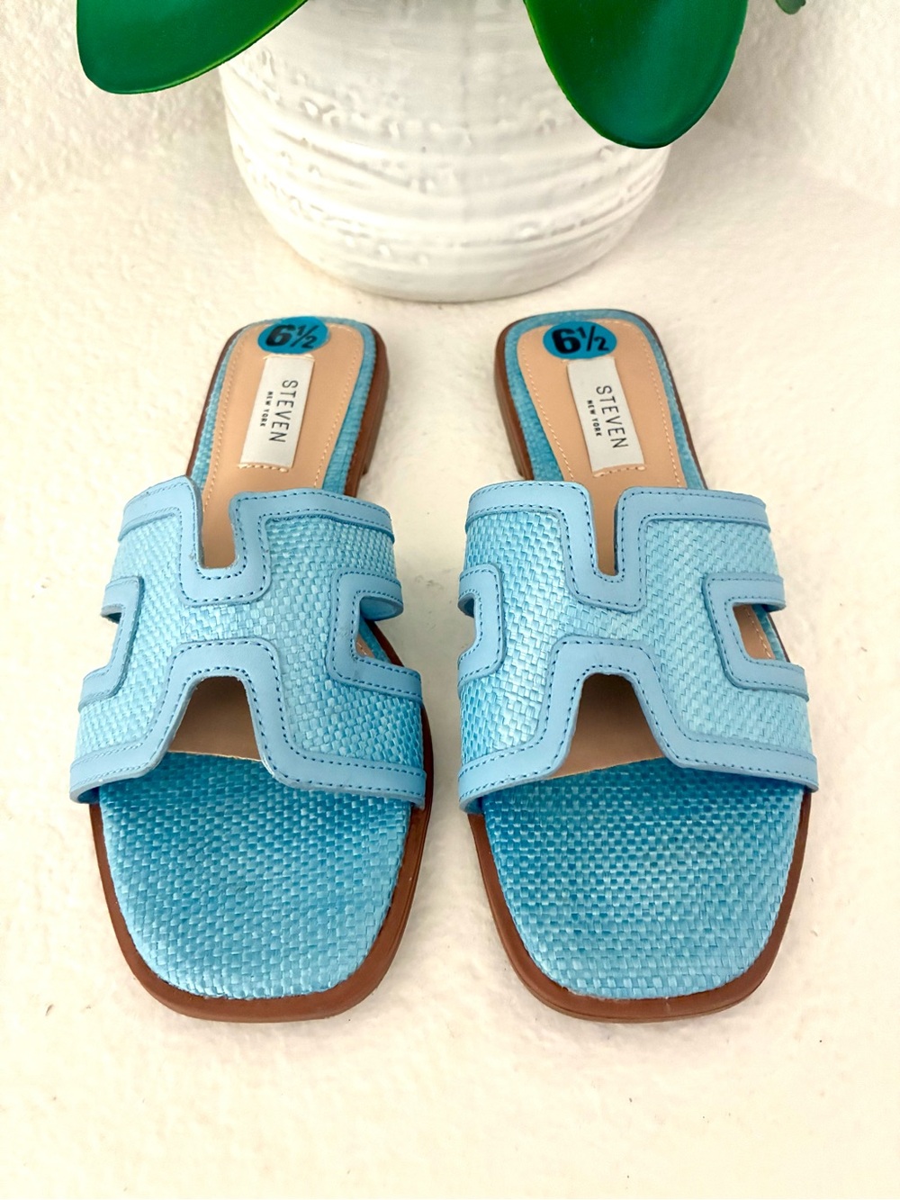 New Steven women’s sandals size 6.5